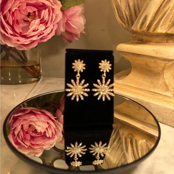 Saks 5th Ave NWT Crystal + Gold Double Drop Starburst Earrings - Picture 1 of 5